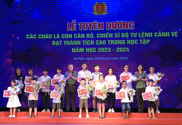 Bộ Tư lệnh Cảnh vệ tiếp tục làm tốt công tác khuyến học, khuyến tài -0