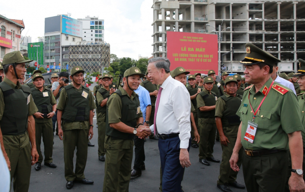 Chủ tịch nước Tô Lâm dự và động viên Lực lượng tham gia bảo vệ ANTT ở cơ sở tại TP Hồ Chí Minh -1