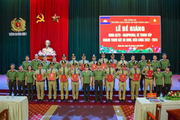 People’s Security College I closes training course for Cambodian police officers -0