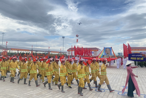 Khai mạc vòng chung kết Hội thi nghiệp vụ chữa cháy và cứu nạn, cứu hộ “Tổ liên gia an toàn PCCC” toàn quốc năm 2024 -0