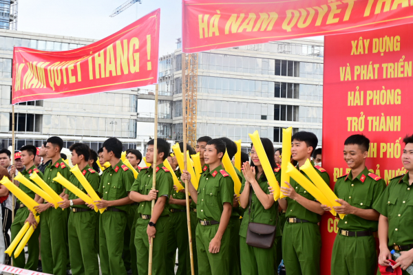 Sôi nổi Hội thi nghiệp vụ chữa cháy và cứu nạn, cứu hộ “Tổ liên gia an toàn PCCC” toàn quốc -0