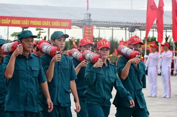 Khai mạc vòng chung kết Hội thi nghiệp vụ chữa cháy và cứu nạn, cứu hộ “Tổ liên gia an toàn PCCC” toàn quốc năm 2024 -0