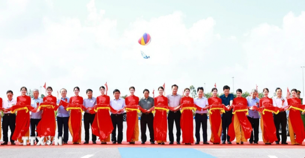 Thủ tướng Phạm Minh Chính thăm, làm việc tại Hưng Yên -0