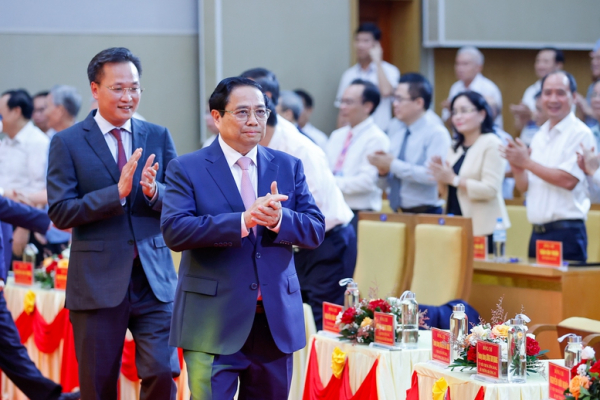 Thủ tướng kỳ vọng Hưng Yên phát triển vào nhóm dẫn đầu cả nước, góp phần làm nên 