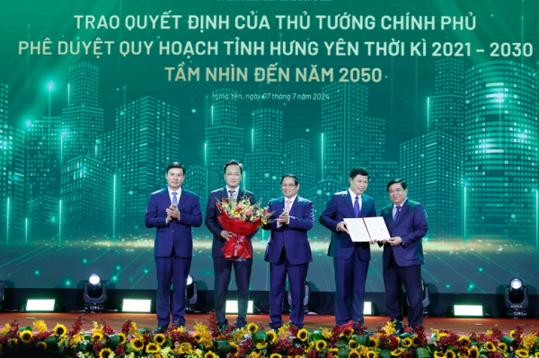 Thủ tướng kỳ vọng Hưng Yên phát triển vào nhóm dẫn đầu cả nước, góp phần làm nên 