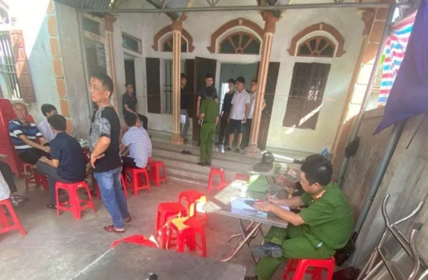 Người chồng có bệnh án tâm thần đâm vợ tử vong -0