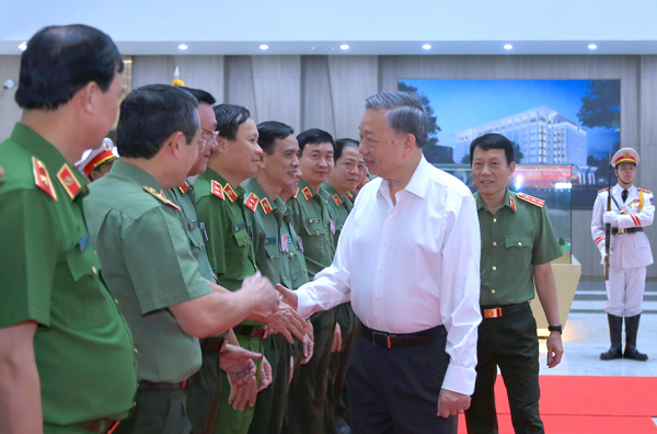 Chủ tịch nước Tô Lâm dự, chỉ đạo Hội nghị sơ kết công tác Công an 6 tháng đầu năm 2024 -2