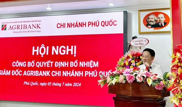 Công bố quyết định bổ nhiệm Giám đốc Agribank Chi nhánh Phú Quốc -2