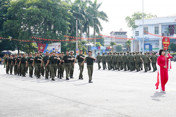 luc luong tham gia bao ve antt-1.jpg -0