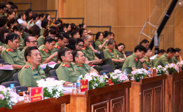 Nội dung thông tin trên báo chí CAND toàn diện, phong phú, tạo đồng thuận trong xã hội -0