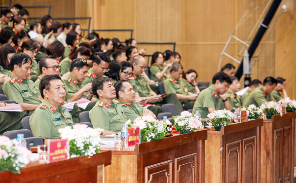 Nội dung thông tin trên báo chí CAND toàn diện, phong phú, tạo đồng thuận trong xã hội -0