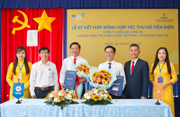 PVcomBank và Công ty Điện lực Long An ký kết hợp đồng thu hộ tiền điện -0