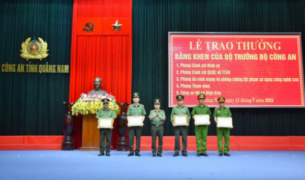 Công an các địa phương sơ kết công tác 6 tháng -0