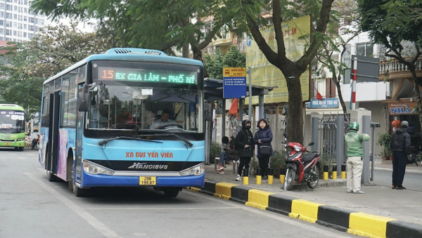 Buýt Hà Nội: Vận chuyển gần 120 triệu lượt khách trong 6 tháng đầu năm 2024 -0