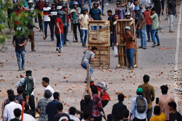 Bangladesh đóng cửa hàng loạt trường học vì biểu tình bạo lực -0