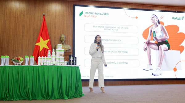 Herbalife và VFF tổ chức đào tạo về dinh dưỡng khoa học cho các CLB -0