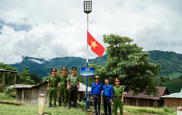 Tuổi trẻ Công an Quảng Nam “Hành quân xanh” về vùng cao Nam Trà My -0