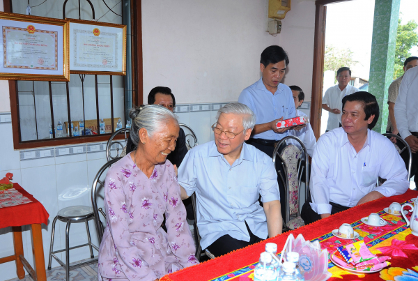 Người dân châu thổ Cửu Long bày tỏ niềm tiếc thương vô hạn với Tổng Bí thư Nguyễn Phú Trọng -0