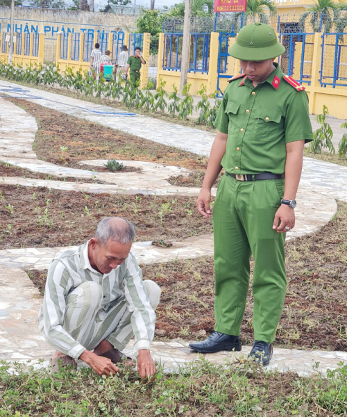 Những người “canh giữ” tử thần -0