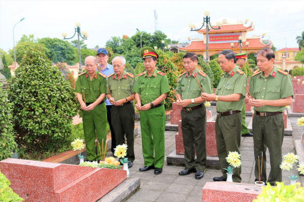 Nhiều hoạt động ý nghĩa kỷ niệm ngày Thương binh Liệt sĩ -1