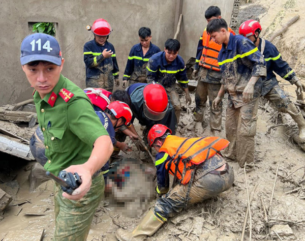 Điện Biên: Lũ quét, sạt lở đất làm 2 người tử vong, 10 người mất tích -0