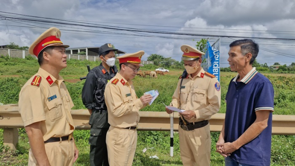 Công an Đắk Nông lập 2 tổ công tác đặc biệt xử lý vi phạm giao thông -0