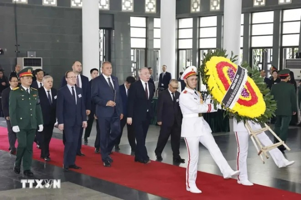 Foreign leaders pay last respects to Vietnamese Party chief -0