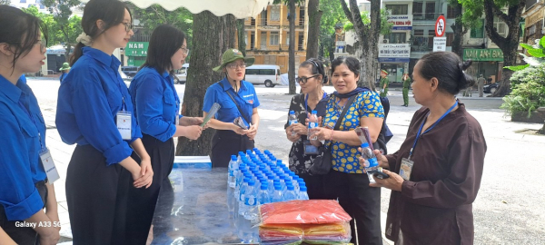 Tuổi trẻ Thủ đô tình nguyện phục vụ Quốc tang Tổng Bí thư Nguyễn Phú Trọng -0