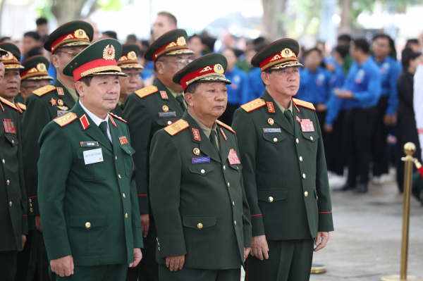 Lãnh đạo nhiều nước và các đoàn quốc tế viếng Tổng Bí thư Nguyễn Phú Trọng tại Hà Nội -0