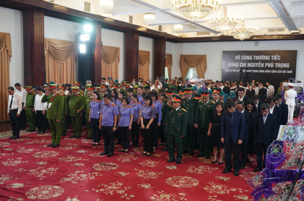 Gần 60 ngàn lượt người viếng Tổng Bí Thư Nguyễn Phú Trọng tại TP Hồ Chí Minh -5