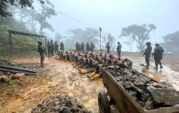 Cuộc chiến vàng ở Ecuador -0