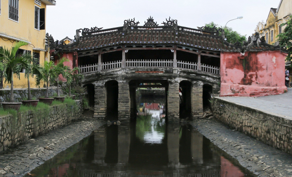 Chủ tịch Hội An chỉ đạo nóng sơn lại Chùa Cầu sau dư luận “di tích bị làm mới” -0