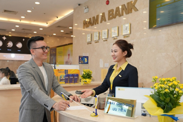 Nam A Bank tung ưu đãi “32 năm đồng hành - ngàn quà tặng tri ân” -0