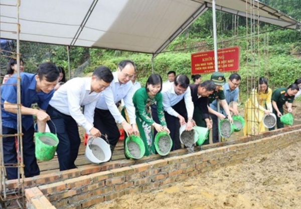 Lào Cai phát động Phong trào thi đua “Chung tay xóa nhà tạm, nhà dột nát” -0