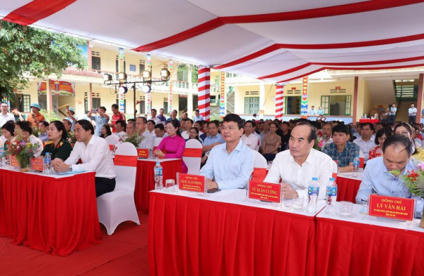 Lào Cai phát động Phong trào thi đua “Chung tay xóa nhà tạm, nhà dột nát” -1