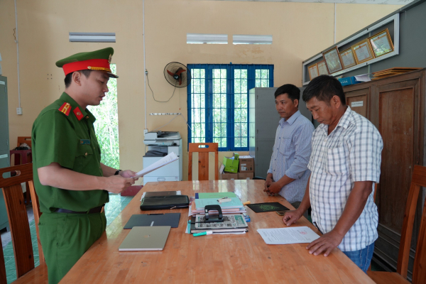 Khởi tố thêm 3 đối tượng “Vi phạm quy định về khai thác tài nguyên” -0