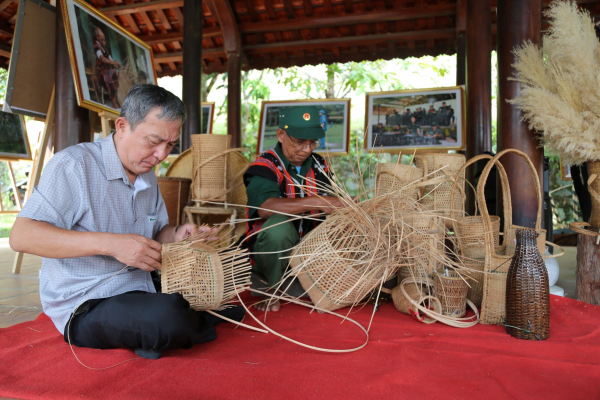 Huyện miền núi A Lưới ra khỏi danh sách huyện nghèo cả nước, do đâu? -0