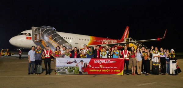 Vietjet và hành trình 10 năm kết nối Buôn Ma Thuột - Vinh với hơn 5.000 chuyến bay -0