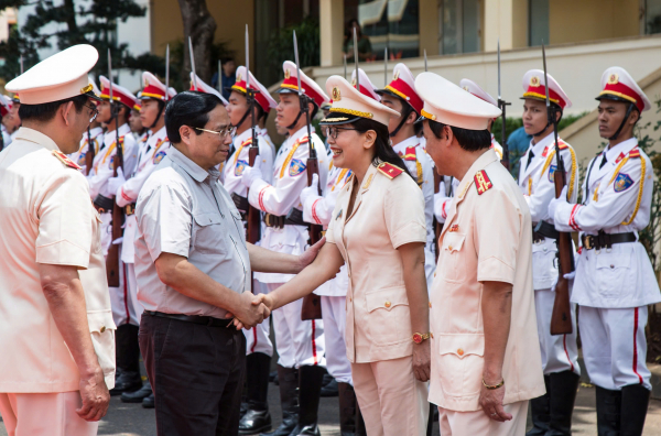 Thủ tướng Phạm Minh Chính thăm cán bộ, chiến sĩ Công an tỉnh Đắk Lắk -0