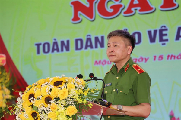 Deputy Minister Nguyen Ngoc Lam attends “All people protecting national security” Festival in Yen Bai -0