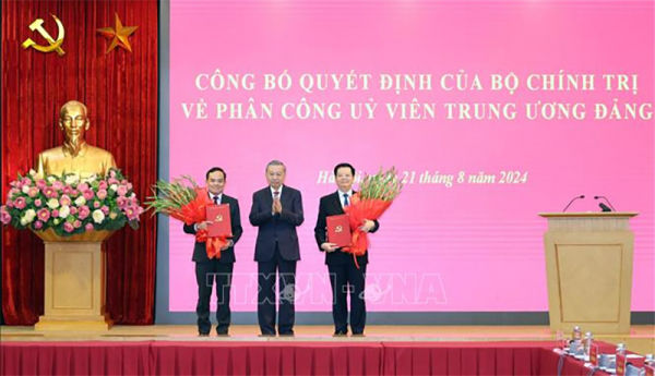 Bộ Chính trị phân công các Ủy viên Trung ương giữ chức Trưởng Ban Kinh tế Trung ương và Trưởng Ban Dân vận Trung ương -0