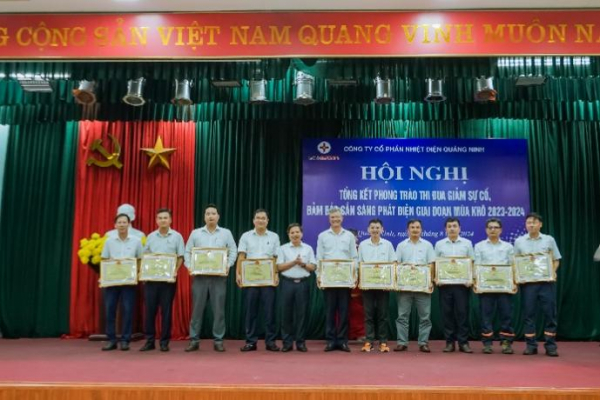 Tổng kết phong trào thi đua giảm sự cố, đảm bảo sẵn sàng phát điện giai đoạn mùa khô 2023 - 2024 -1