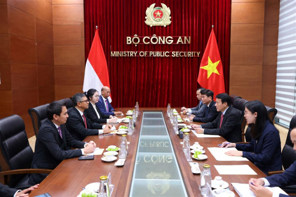  Minister Luong Tam Quang hosts Indonesian Ambassador to Vietnam -0