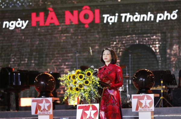 Thắt chặt tình cảm, mối quan hệ hợp tác bền vững giữa TP Hồ Chí Minh và Thủ đô Hà Nội -0