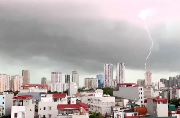 Phòng, tránh sét khi mưa dông như thế nào? -0