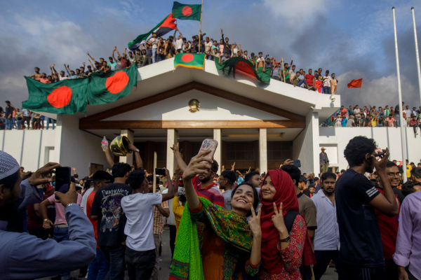 Bangladesh lúng túng trước ngã ba lịch sử -0