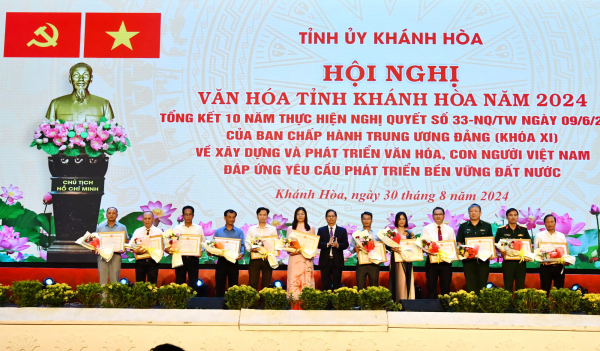 Xây dựng Khánh Hòa văn minh, thân thiện, mến khách, hiền hòa, hạnh phúc, thuần hậu. -0