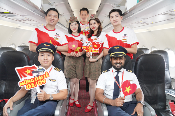 Muôn ánh sao vàng rộn ràng trên những chuyến bay Vietjet dịp kỷ niệm Quốc khánh 2/9 -0