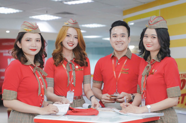 vj cabin crew_1 (1) (1).jpg -2