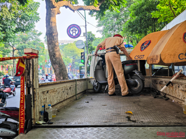 Công an Hà Nội đảm bảo an ninh, ATGT ngày học sinh tựu trường -0